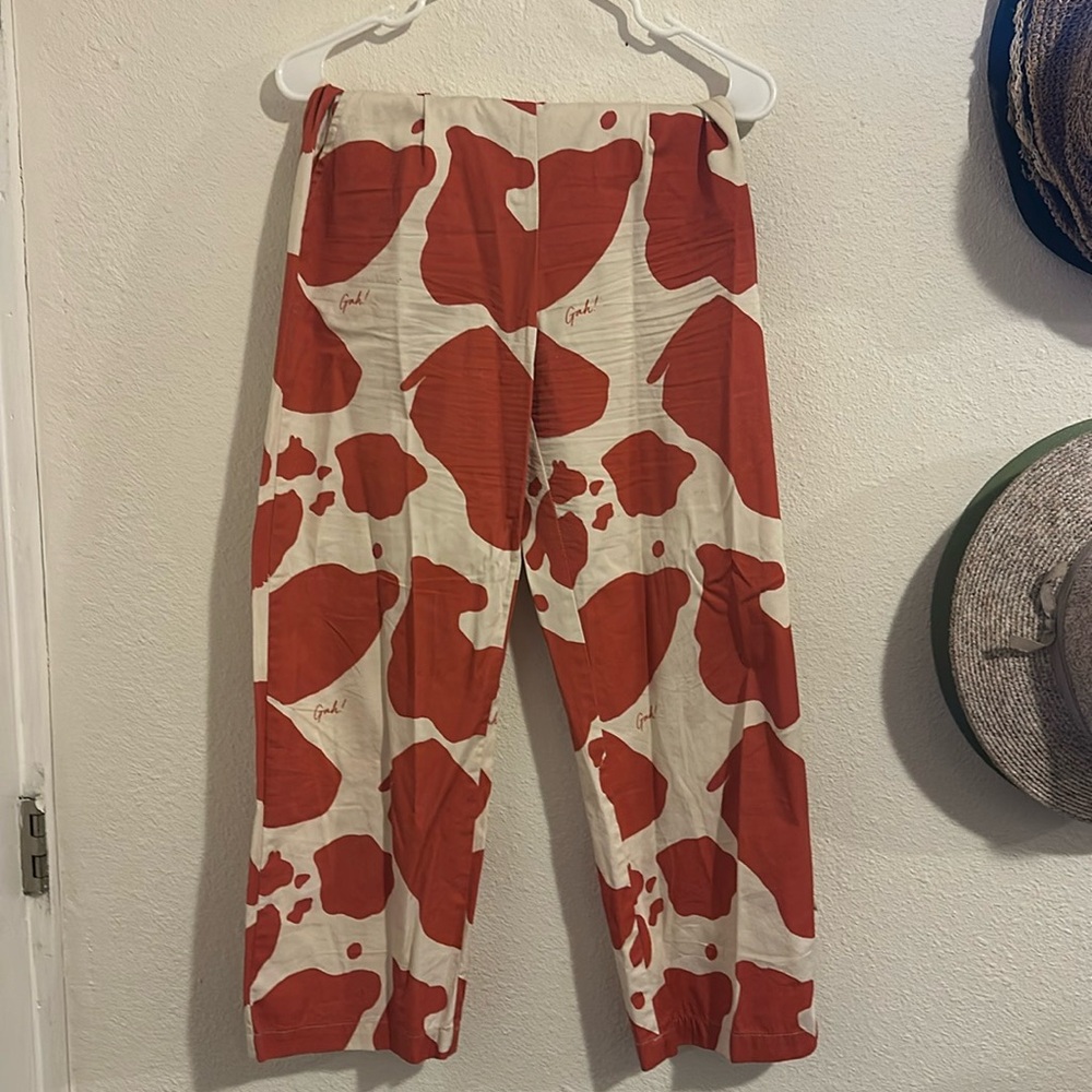 Lisa Says Gah Orange (Rust) and White Pants | Small | Cow Print